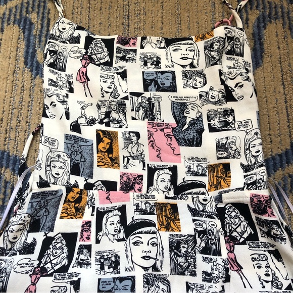 Reformation Cane Dress in Comic - Picture 9 of 12